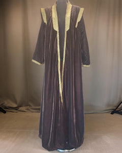 SHD X DARK DIVA - The Velvet Kuwaiti Royal Bisht in Burnt-Wood